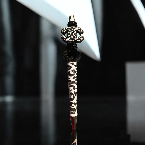 Fashion Black and White Animal Print Pen - Picture 2 of 2